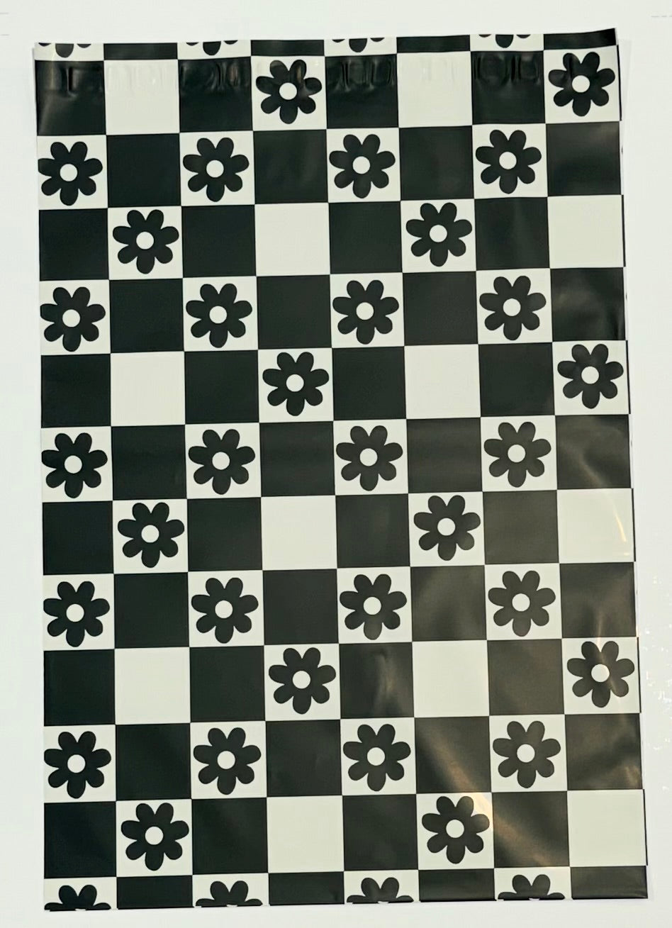 Polymailer Single~Black Checkerboard Daisy ~10 X 13 (Copy)